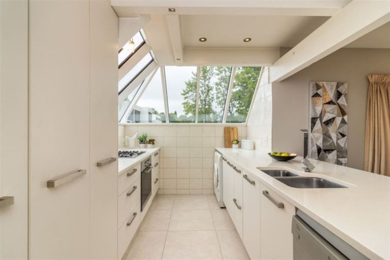 Photo of property in 96 Rossall Street, Merivale, Christchurch, 8014