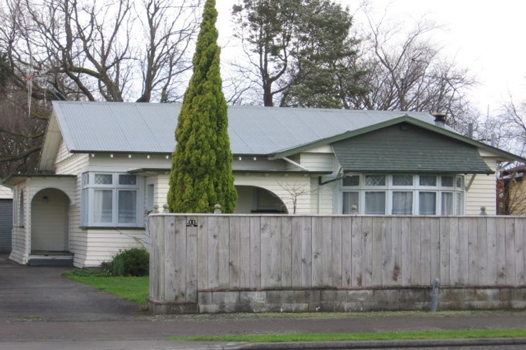 Photo of property in 11 Marne Street, Hokowhitu, Palmerston North, 4410