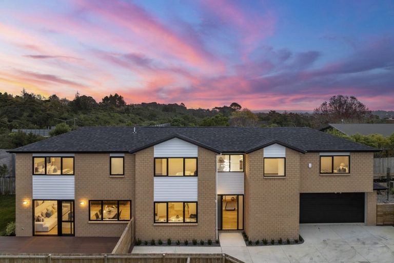 Photo of property in 38f Wicklam Lane, Greenhithe, Auckland, 0632