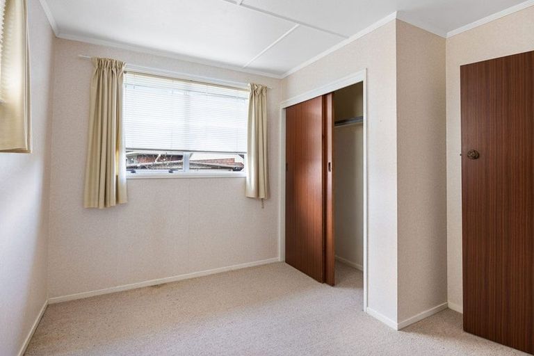 Photo of property in 27 Davidson Street, Hawera, 4610