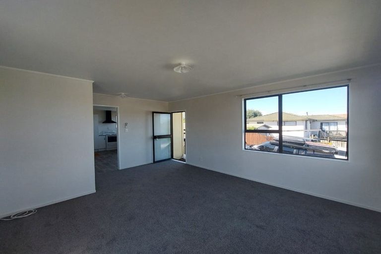 Photo of property in 2/19 Silver Creek Road, Weymouth, Auckland, 2103