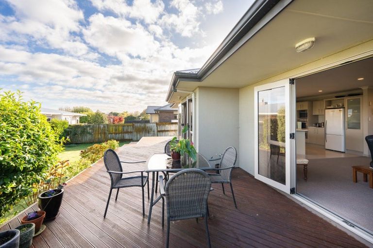 Photo of property in 21 Pukawa Place, Feilding, 4702