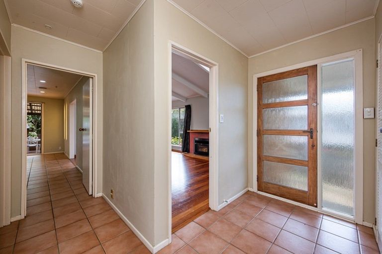 Photo of property in 12 Hollis Road, Paraparaumu Beach, Paraparaumu, 5032