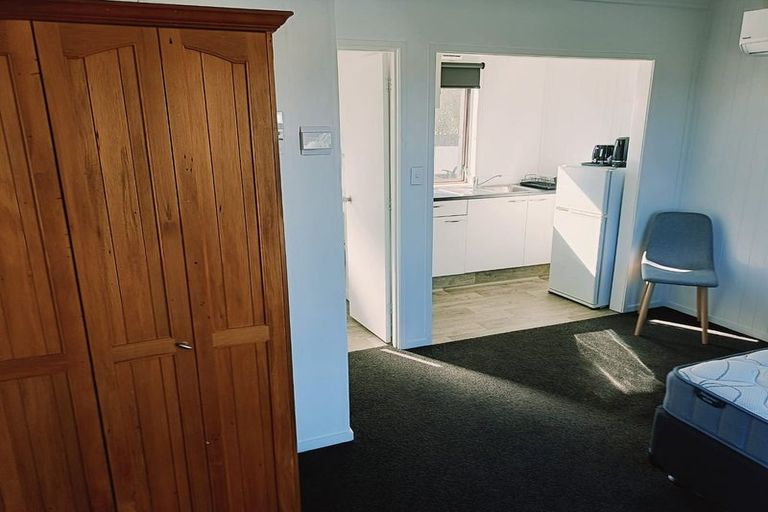 Photo of property in 1/382 Main Road North, Bay View, Napier, 4104