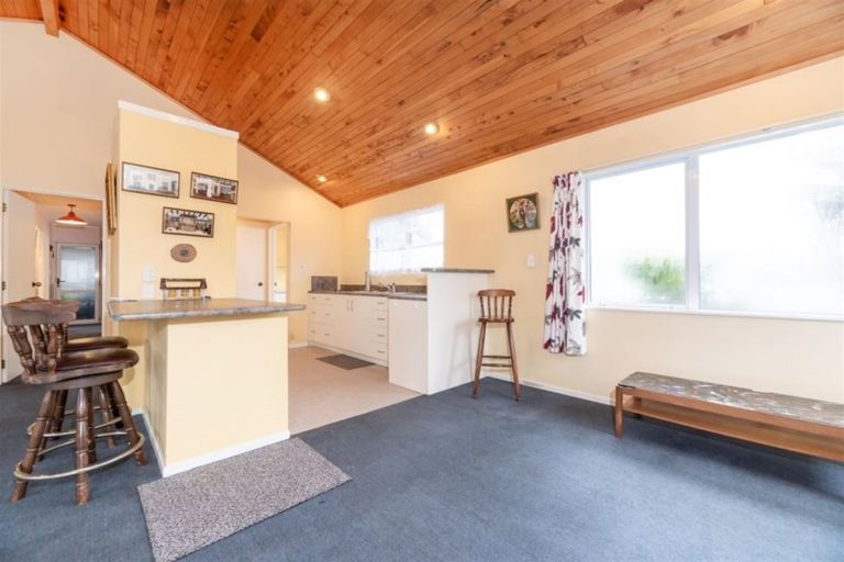 Photo of property in 1/6 Koromiko Street, New Lynn, Auckland, 0600