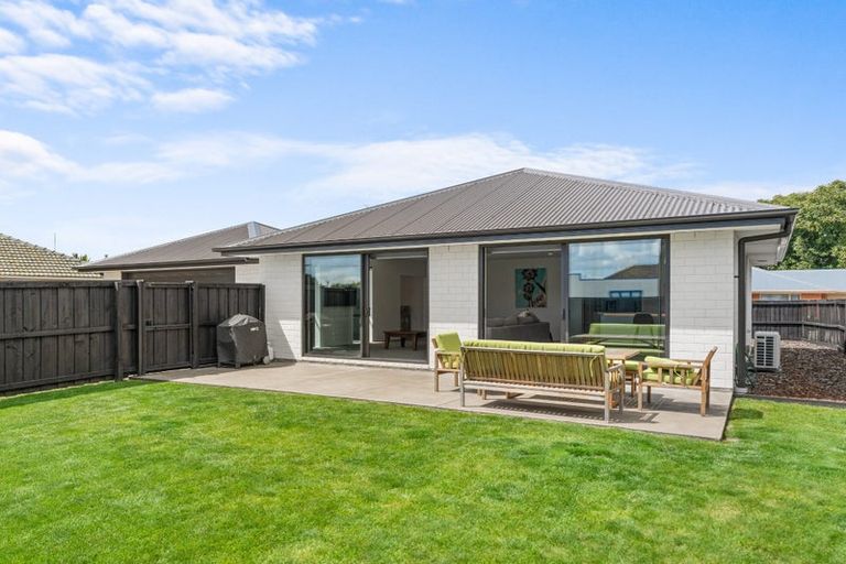 Photo of property in 139 Springs Road, Hornby, Christchurch, 8042