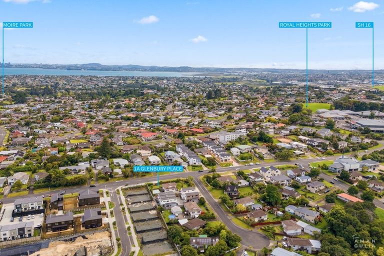 Photo of property in 1a Glenbury Place, Massey, Auckland, 0614
