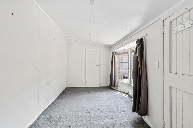 Photo of property in 10 Green Street, Newtown, Wellington, 6021