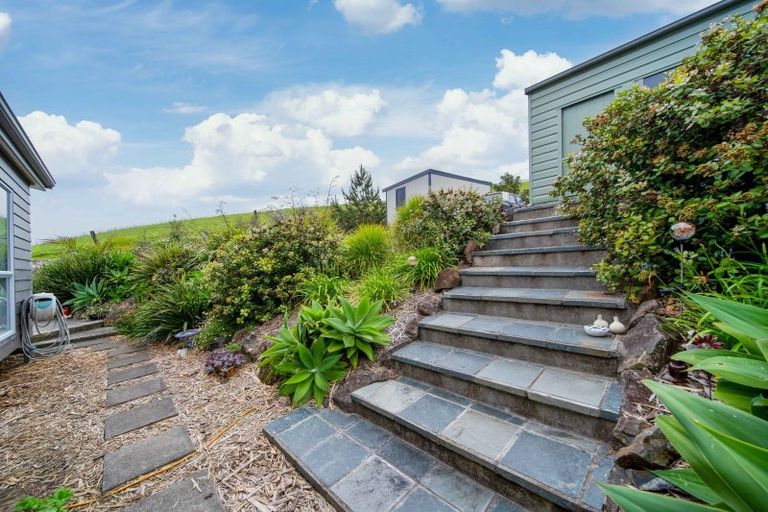 Photo of property in 571 Shoemaker Road, Waipu, 0582