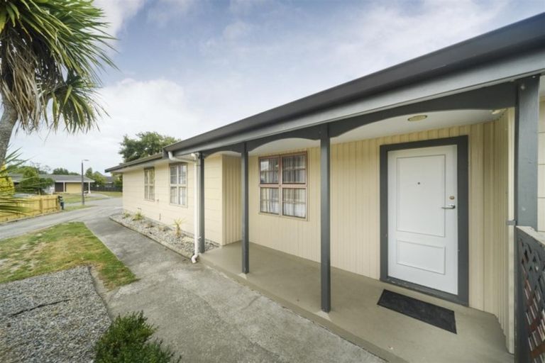 Photo of property in 47 Meadowbrook Drive, Cloverlea, Palmerston North, 4412