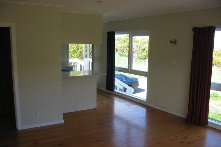 Photo of property in 15a Rakeiora Grove, Korokoro, Lower Hutt, 5012
