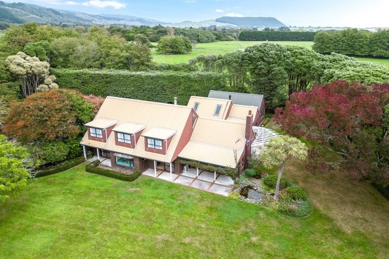 Photo of property in 962 State Highway 1 South, Manakau, Levin, 5573