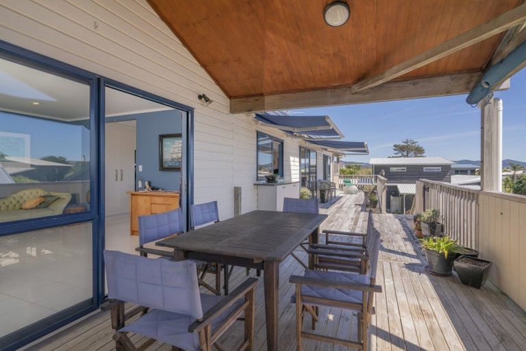 Photo of property in 110 Corokia Place, Matarangi, Whitianga, 3592