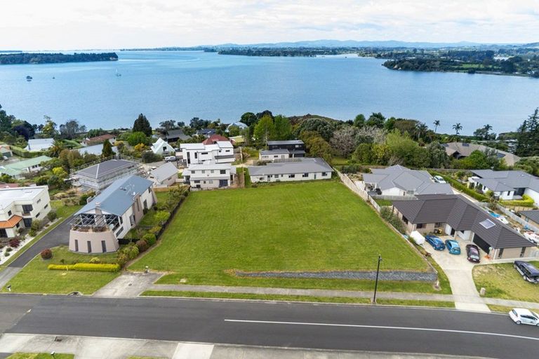 Photo of property in 37 Margaret Drive, Omokoroa, 3114