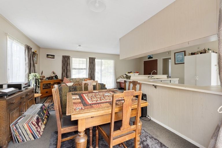 Photo of property in 6 Waterloo Place, Westown, New Plymouth, 4310