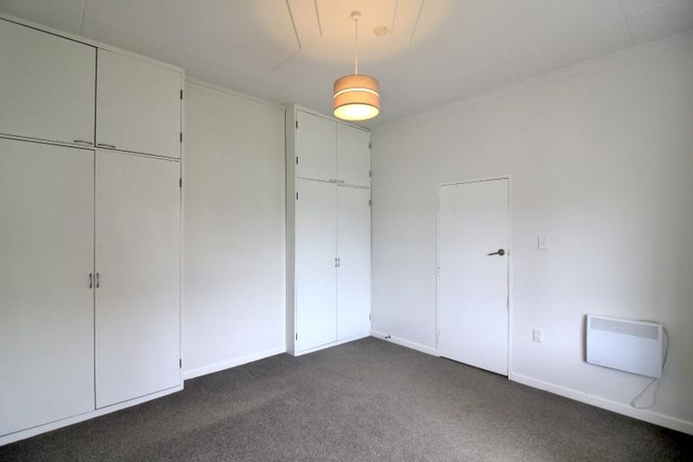 Photo of property in 18 Tamar Street, Island Bay, Wellington, 6023