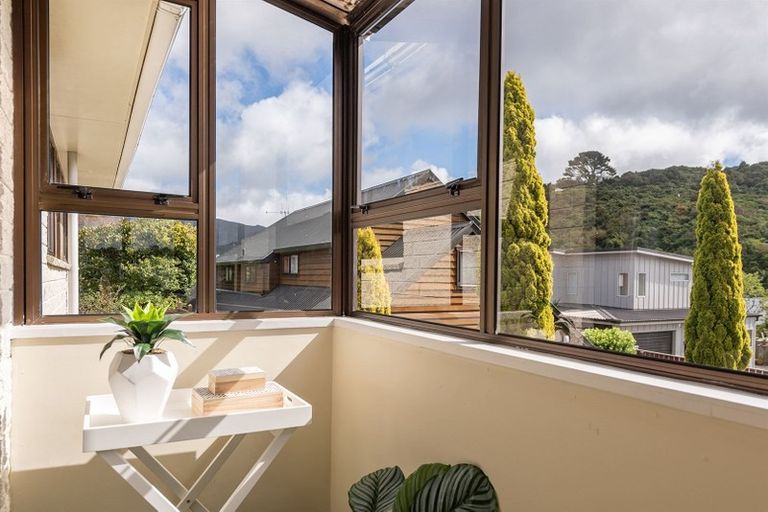 Photo of property in 3 Chamberlain Road, Karori, Wellington, 6012