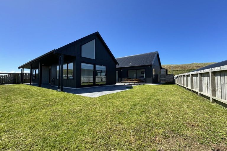 Photo of property in 16 Lemonwood Way, Woodridge, Wellington, 6037