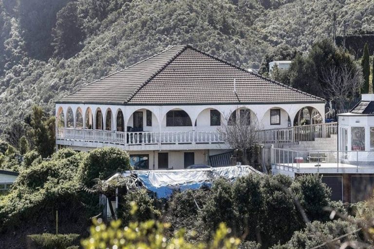 Photo of property in 91 Nevay Road, Miramar, Wellington, 6022