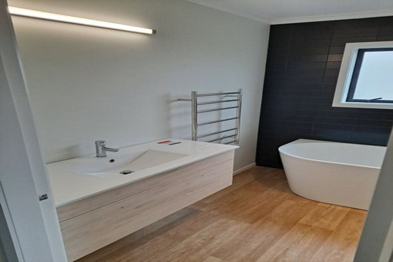 Photo of property in 8 Mckerrow Place, Featherston, 5710