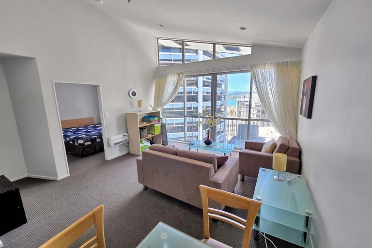 Photo of property in Terrace Heights Apartments, 2/163p The Terrace, Wellington Central, Wellington, 6011