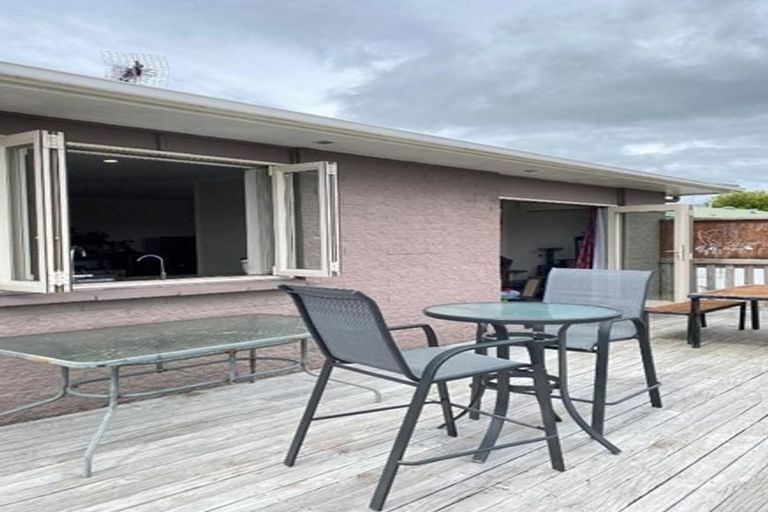 Photo of property in 32 Sole Avenue, Bell Block, New Plymouth, 4312