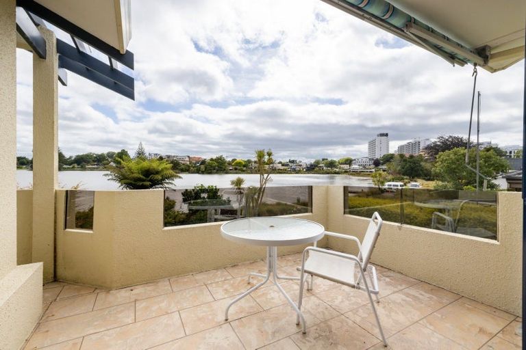 Photo of property in 76 Lake Crescent, Hamilton Lake, Hamilton, 3204