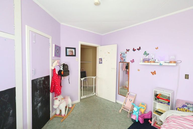 Photo of property in 12 John Street, Strathern, Invercargill, 9812