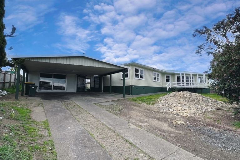 Photo of property in 1 Whitley Crescent, Otara, Auckland, 2023