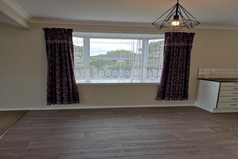 Photo of property in 6 Norrie Street, Redwood, Christchurch, 8051