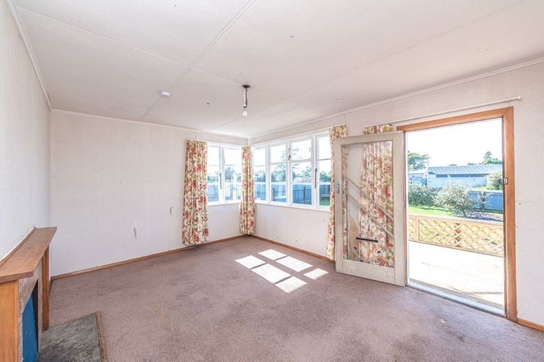Photo of property in 6 Gordon Crescent, Marton, 4710