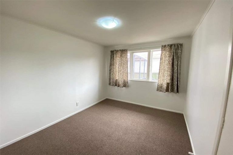 Photo of property in 30 Mclean Avenue, Papatoetoe, Auckland, 2025