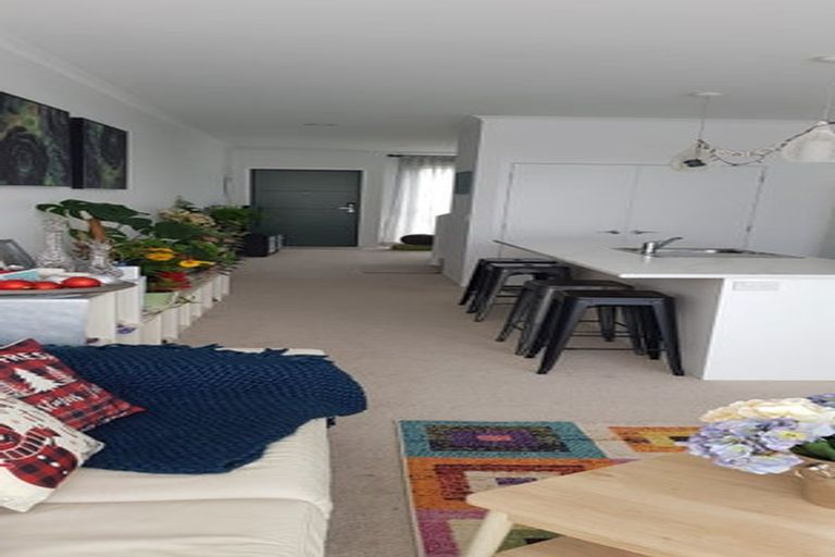 Photo of property in 71c Mapou Road, Hobsonville, Auckland, 0616