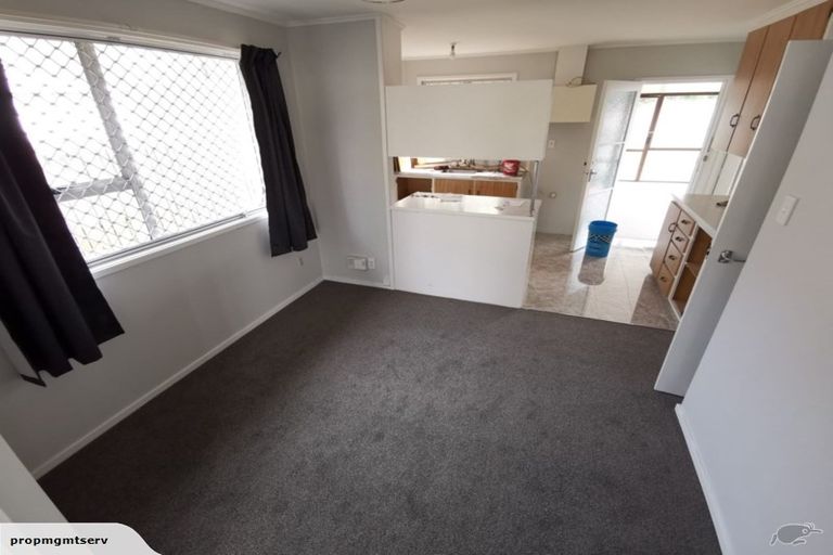 Photo of property in 18 Newham Place, Henderson, Auckland, 0612
