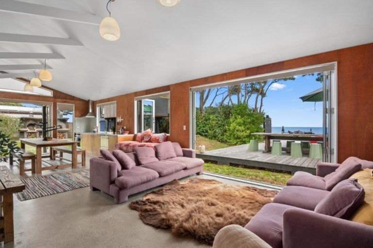 Photo of property in 12 Peninsula Road, Tata Beach, Takaka, 7183