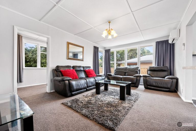 Photo of property in 28a Palmer Crescent, Silverstream, Upper Hutt, 5019