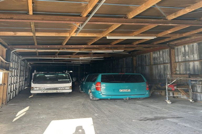 Photo of property in 733 Harewood Road, Harewood, Christchurch, 8051