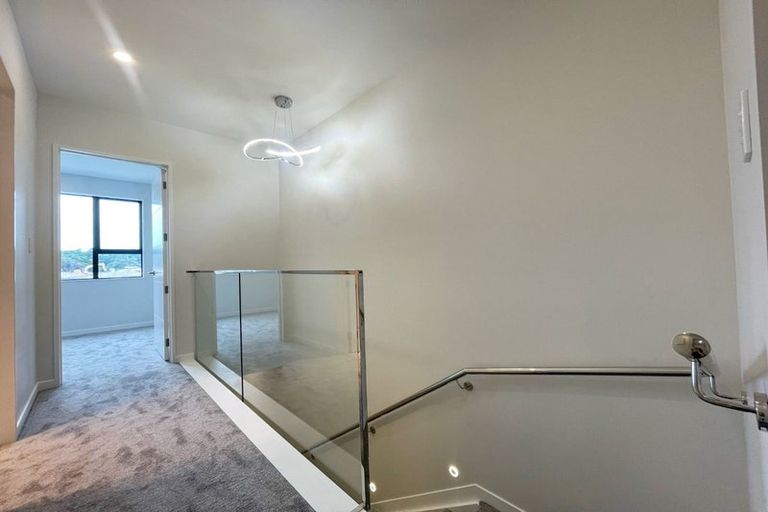 Photo of property in 29 Tieke Lane, Massey, Auckland, 0614