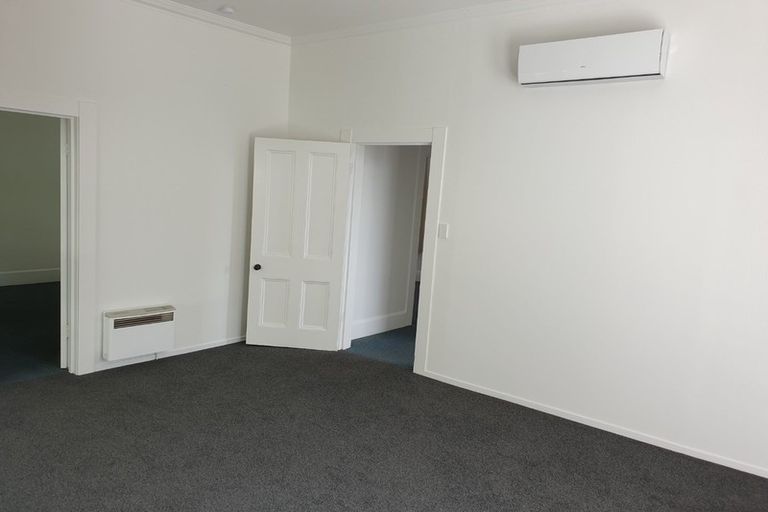 Photo of property in 165 Shakespeare Road, Bluff Hill, Napier, 4110