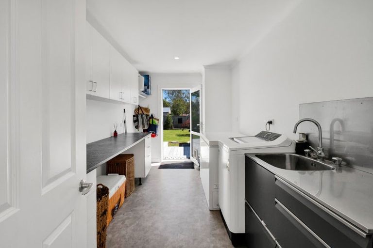 Photo of property in 30 Kahikatea Street, Inglewood, 4330