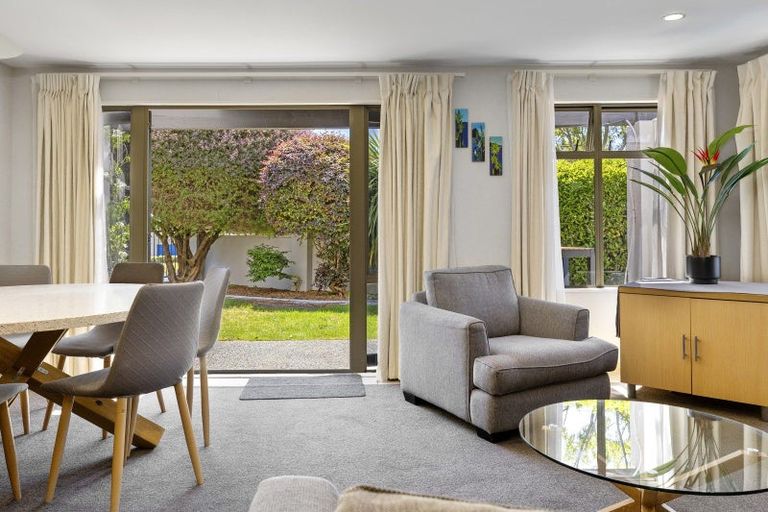 Photo of property in 1/7 Tui Street, Torbay, Auckland, 0630