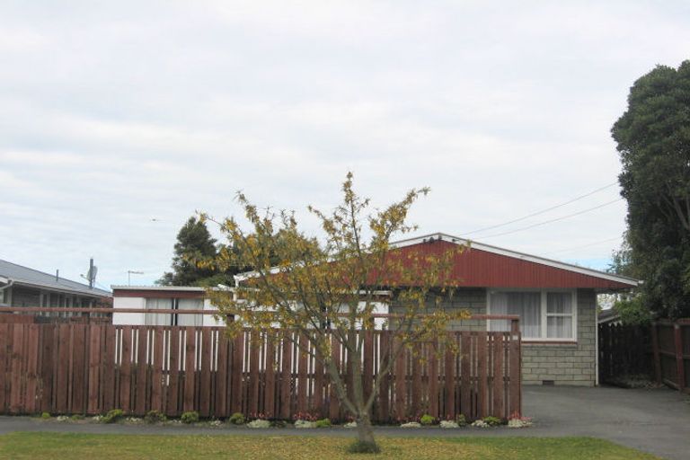Photo of property in 18 Colesbury Street, Bishopdale, Christchurch, 8053