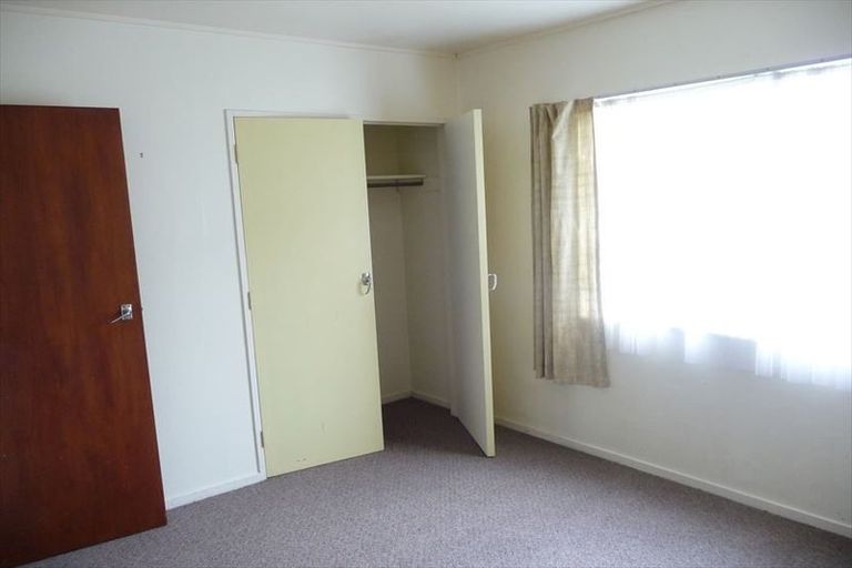 Photo of property in 12 Fairburn Grove, Johnsonville, Wellington, 6037