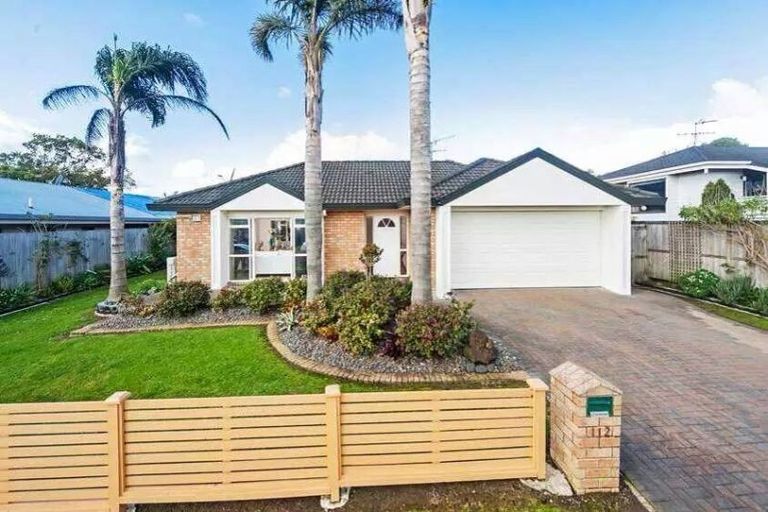 Photo of property in 112 Marina View Drive, West Harbour, Auckland, 0618