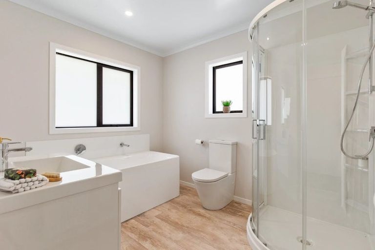 Photo of property in 39 Strathmore Avenue, Levin, 5510