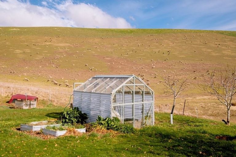 Photo of property in 102 Thomson Gorge Road, Tarras, Cromwell, 9383