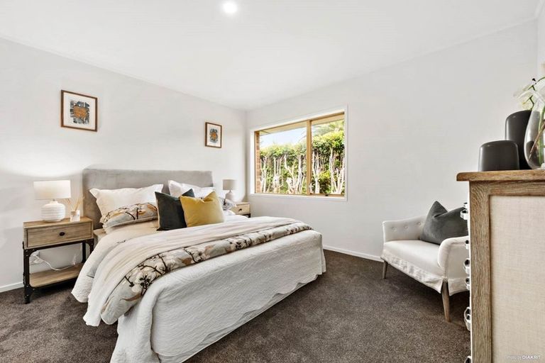 Photo of property in 4/236 Te Atatu Road, Te Atatu South, Auckland, 0610