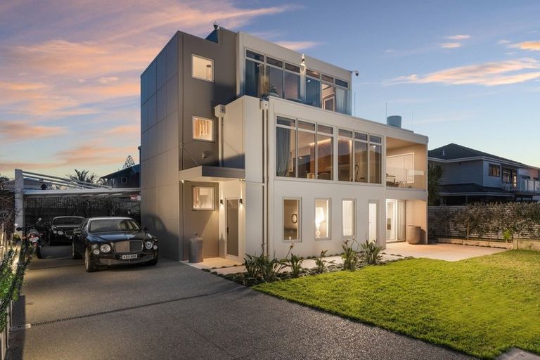 Photo of property in 8b Oceanbeach Road, Mount Maunganui, 3116