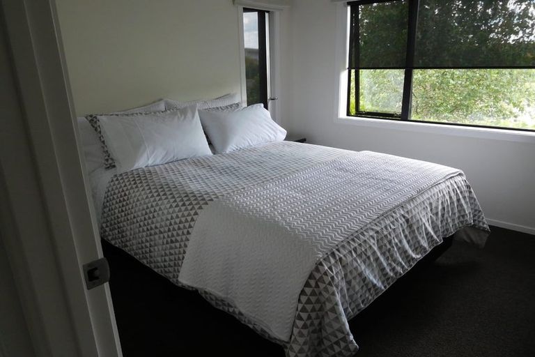 Photo of property in 8 Isobel Hodgson Drive, Cambridge, 3434