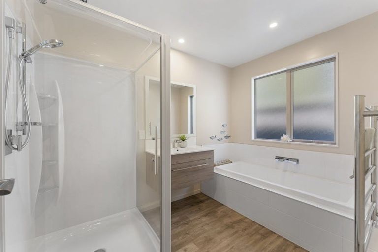 Photo of property in 20 Wineberry Avenue, Amberley, 7410